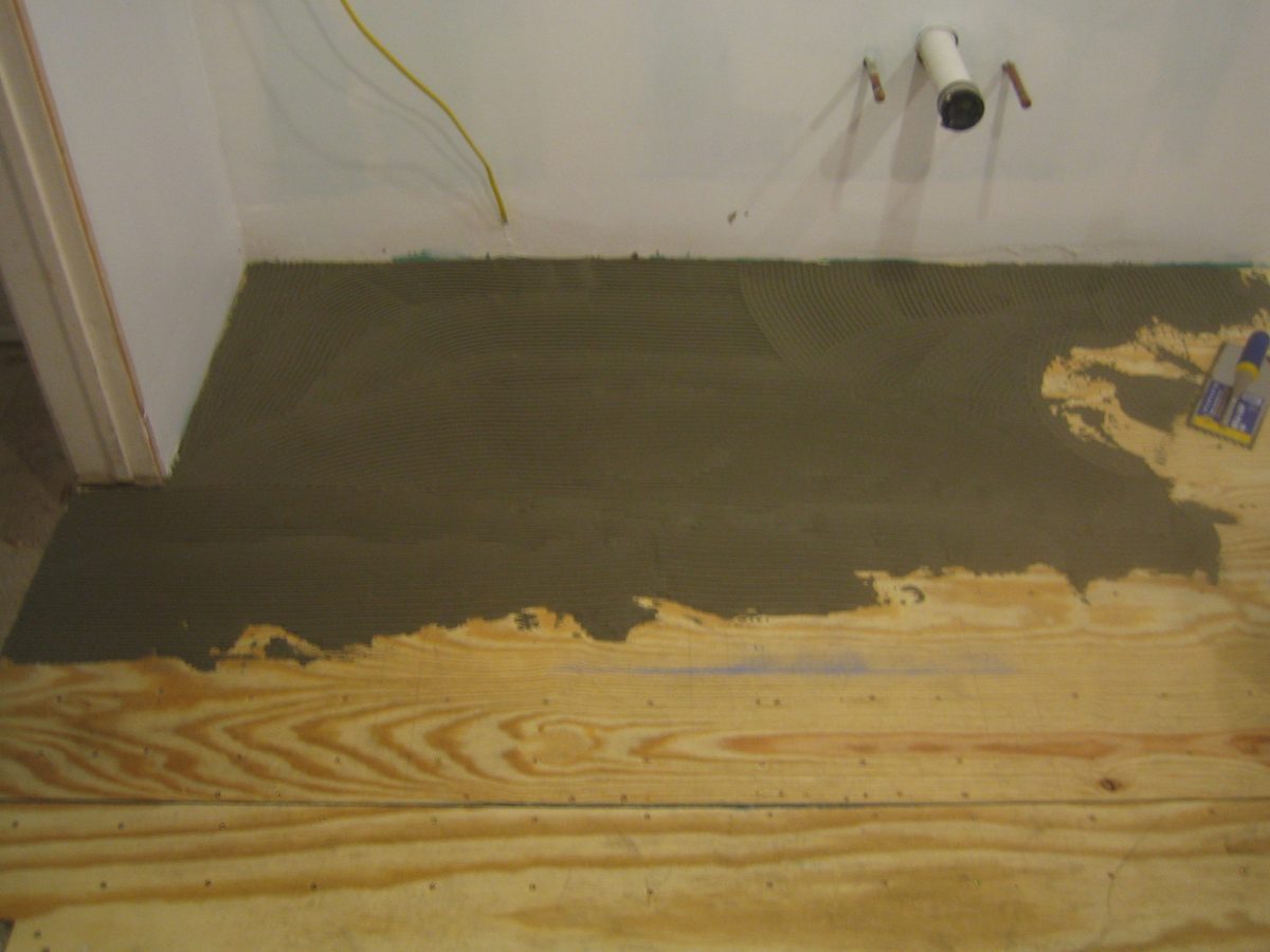 How to tile a Floor with Ditra ScottiesDIY